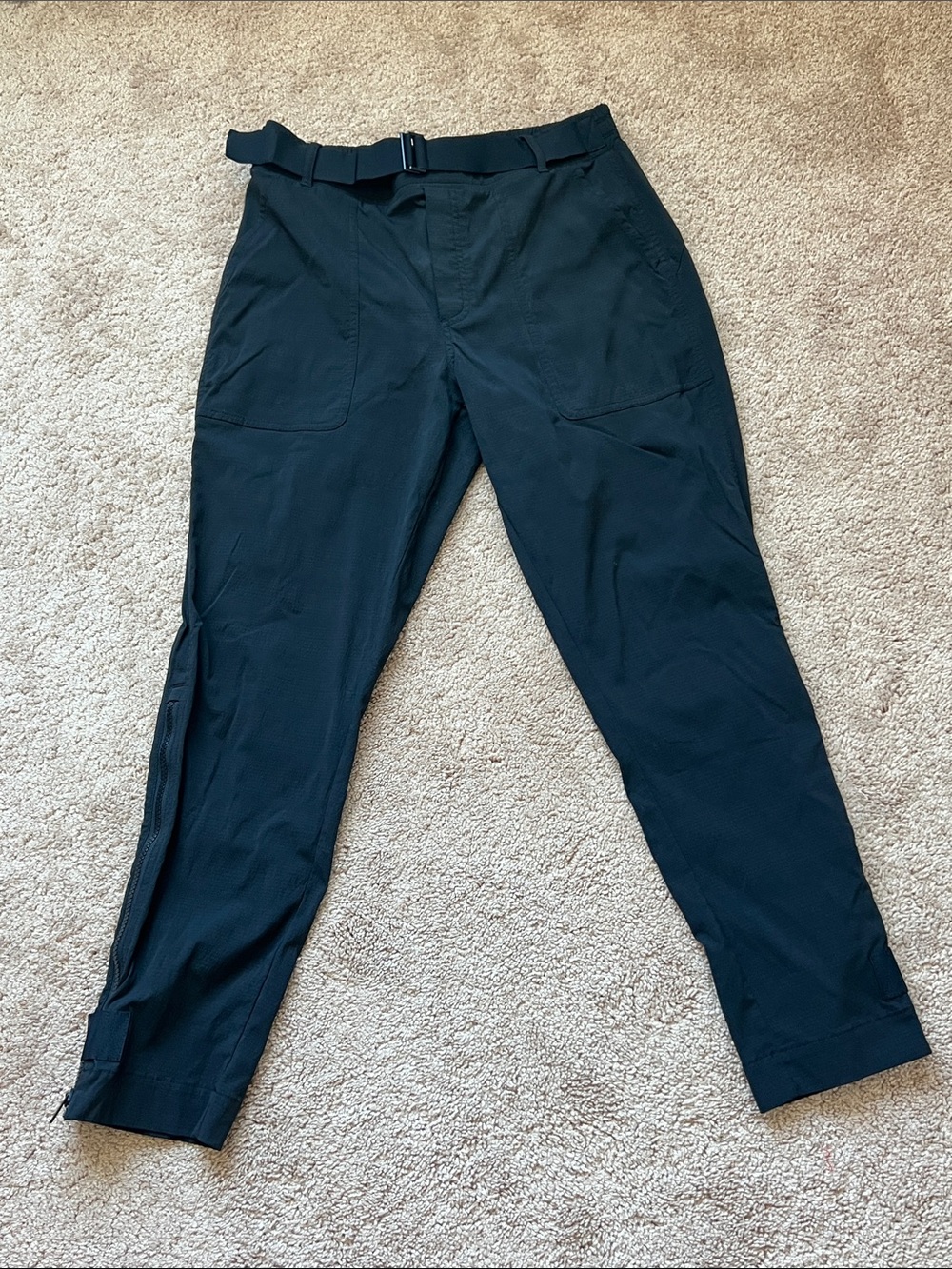 Athleta Trekkie Belted Pants